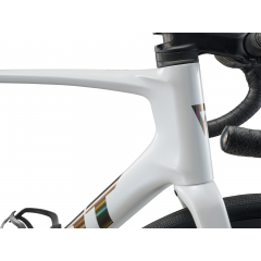 Giant Defy Advanced Pro 1 white